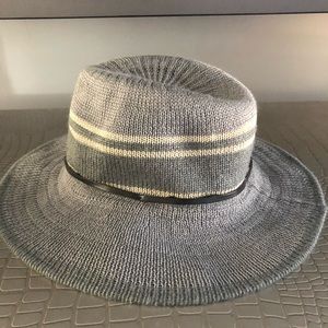 BCBG Generation fedora